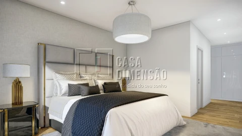 Moradia T4 para Venda em Charneca de Caparica e Sobreda