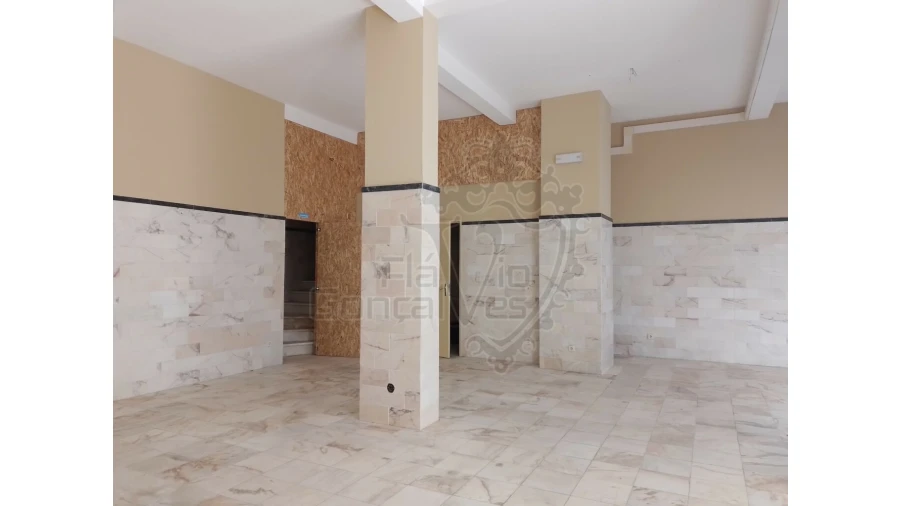 Loja para Venda em Estremoz (Santa Maria e Santo André) Foto 2