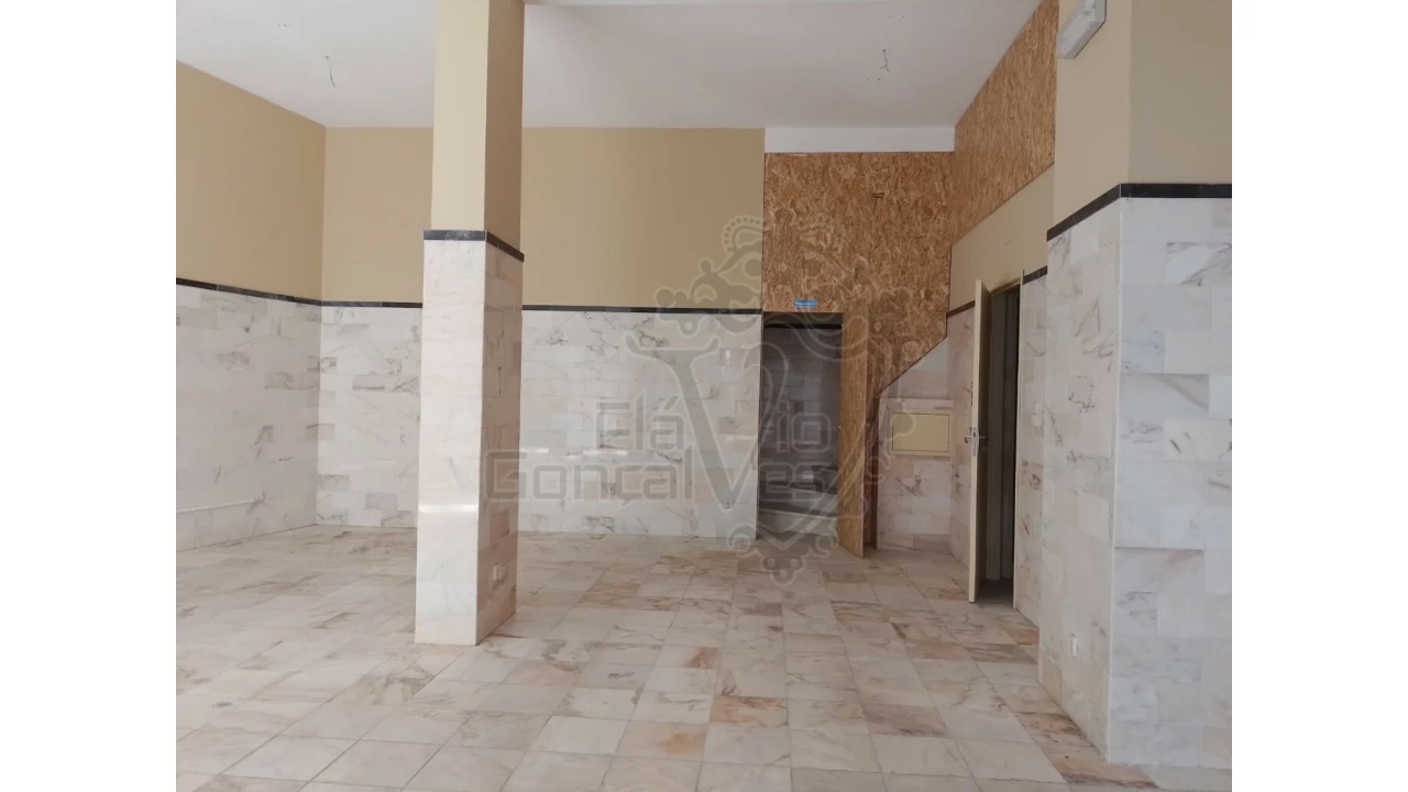 Loja para Venda em Estremoz (Santa Maria e Santo André) Foto 6