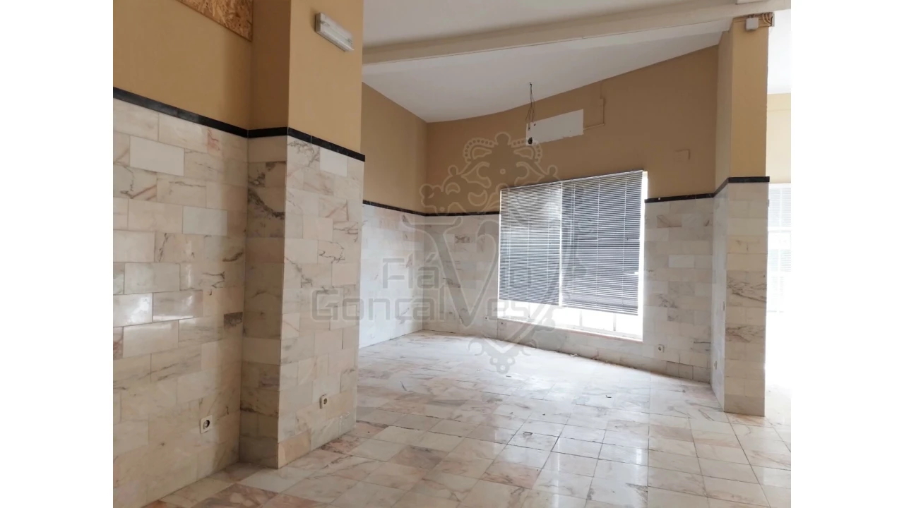 Loja para Venda em Estremoz (Santa Maria e Santo André) Foto 4