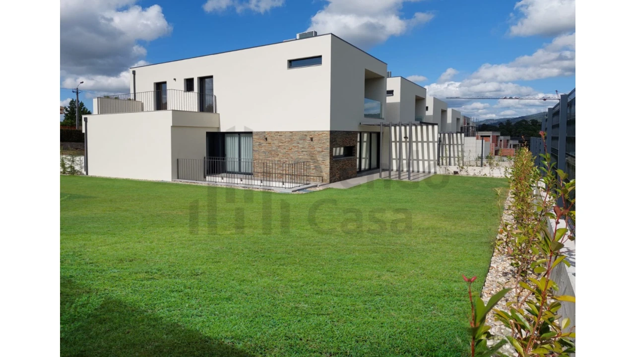 Moradia T3 para Venda em Palmeira Foto 2