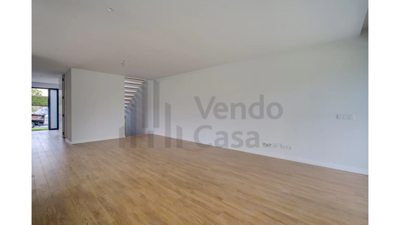 Moradia T3 para Venda em Palmeira Foto 29