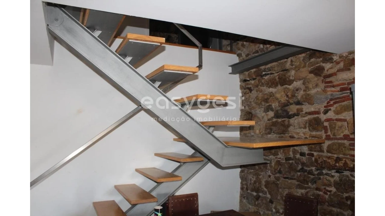 Apartamento T3 para Venda em Sé Nova, Santa Cruz, Almedina e São Bartolomeu Foto 26