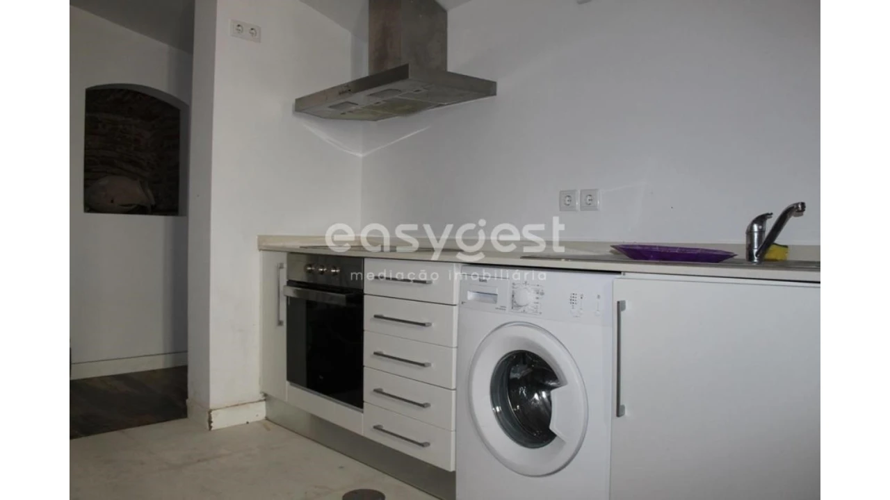 Apartamento T3 para Venda em Sé Nova, Santa Cruz, Almedina e São Bartolomeu Foto 33