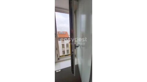 Apartamento T3 para Venda em Sé Nova, Santa Cruz, Almedina e São Bartolomeu