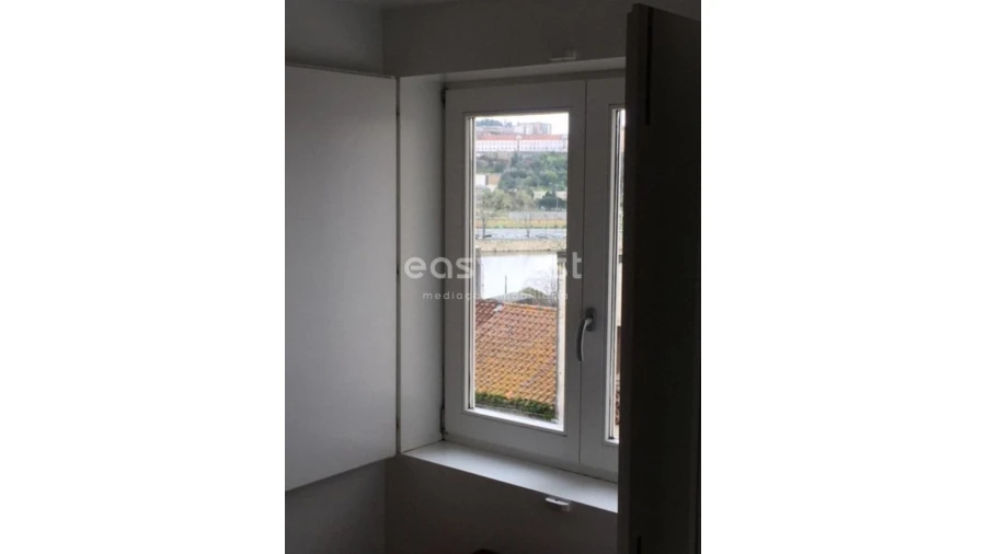 Apartamento T3 para Venda em Sé Nova, Santa Cruz, Almedina e São Bartolomeu Foto 5