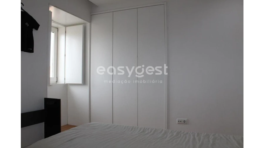 Apartamento T3 para Venda em Sé Nova, Santa Cruz, Almedina e São Bartolomeu Foto 28
