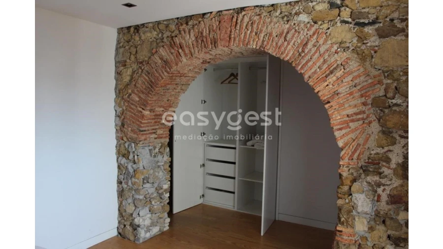 Apartamento T3 para Venda em Sé Nova, Santa Cruz, Almedina e São Bartolomeu Foto 31