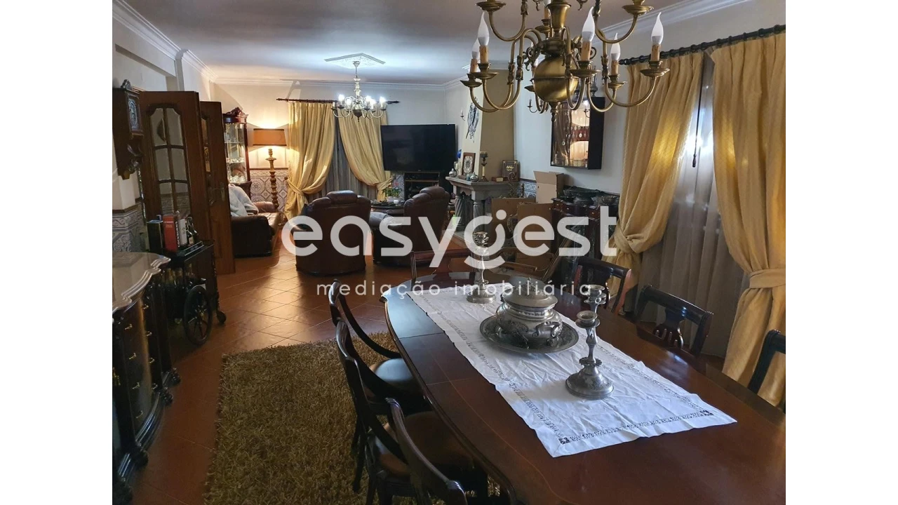 Moradia T7 para Venda em Arganil Foto 9