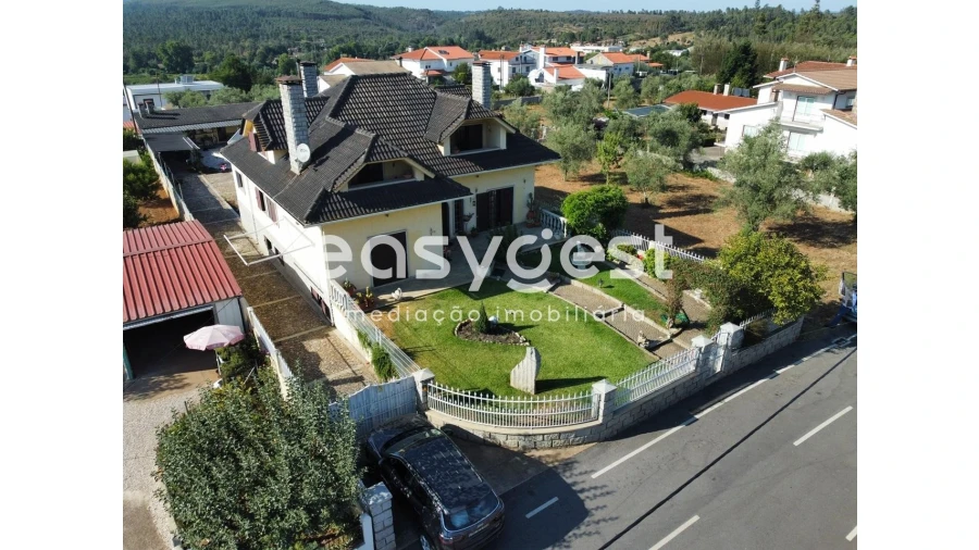 Moradia T7 para Venda em Arganil Foto 3