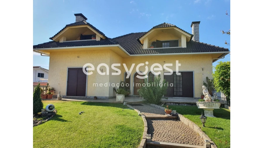 Moradia T7 para Venda em Arganil Foto 5