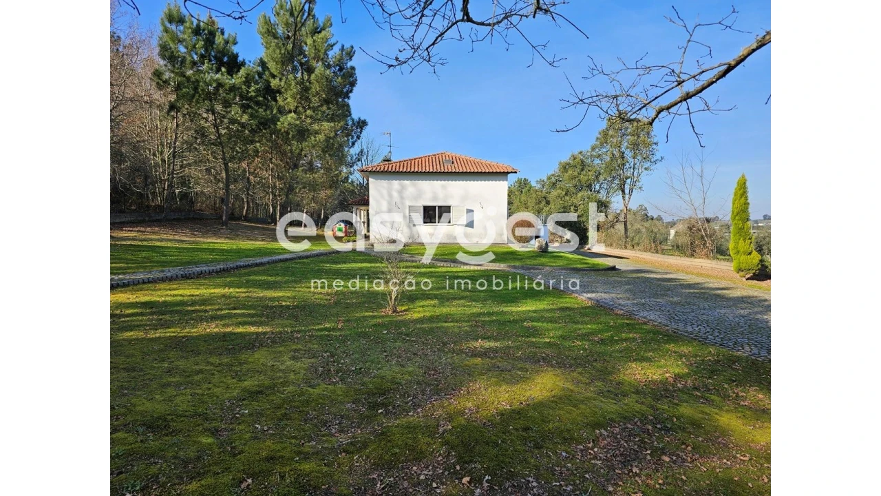 Moradia T4 para Venda em Espariz e Sinde Foto 12