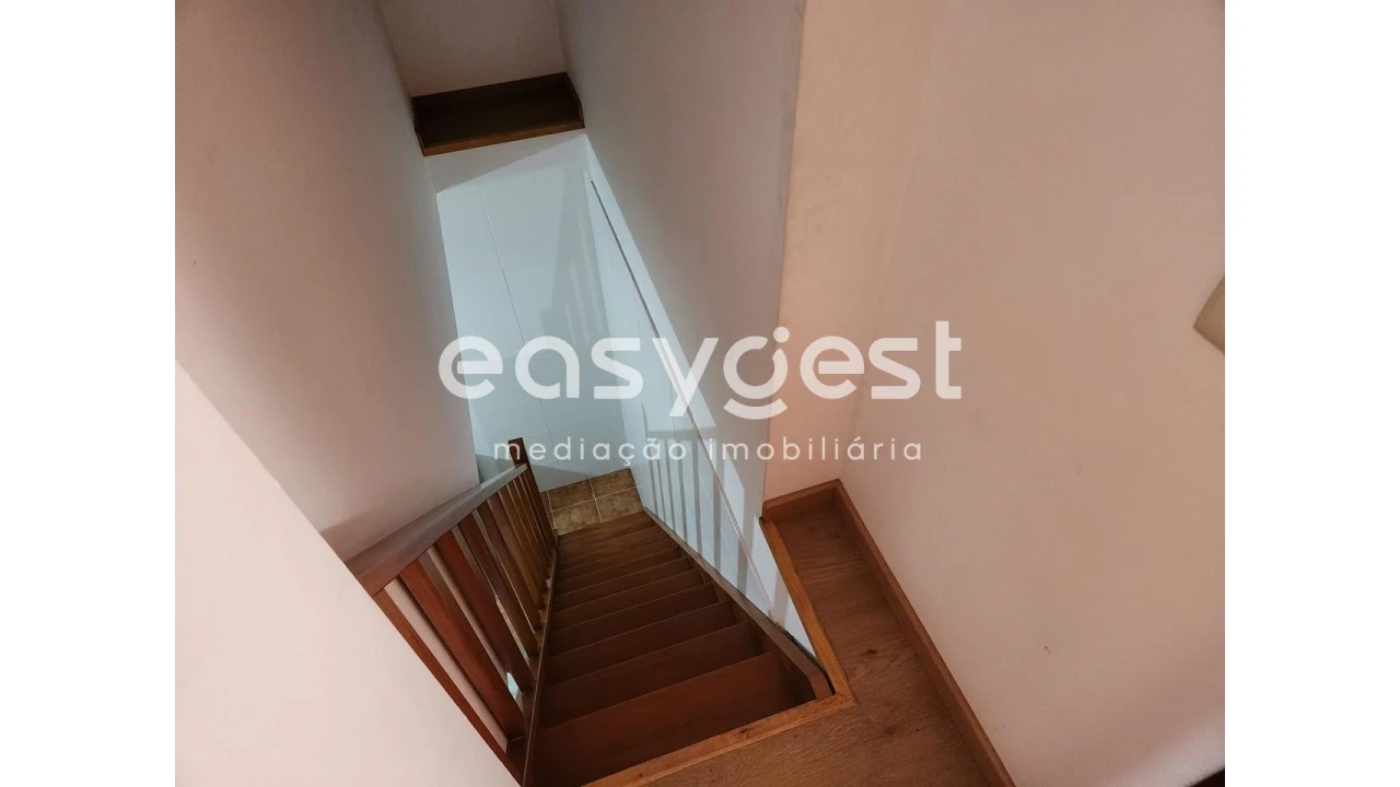 Moradia T4 para Venda em Espariz e Sinde Foto 36