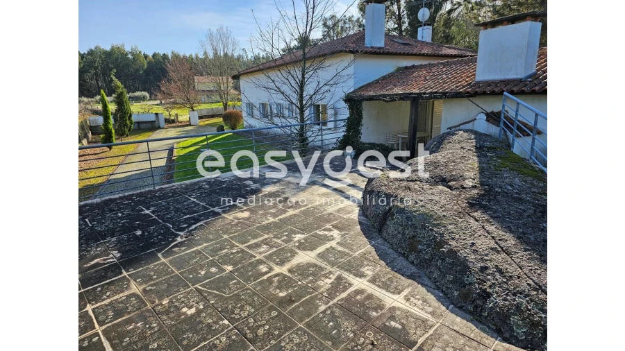 Moradia T4 para Venda em Espariz e Sinde