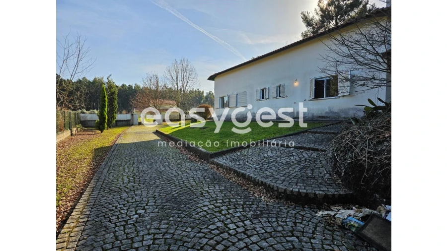 Moradia T4 para Venda em Espariz e Sinde Foto 9