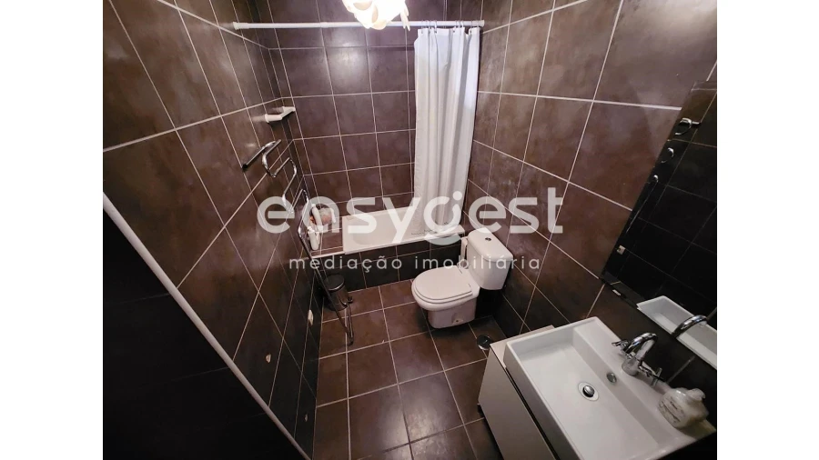 Moradia T4 para Venda em Espariz e Sinde Foto 32