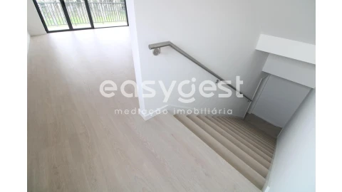 Moradia T4 para Venda em Buarcos