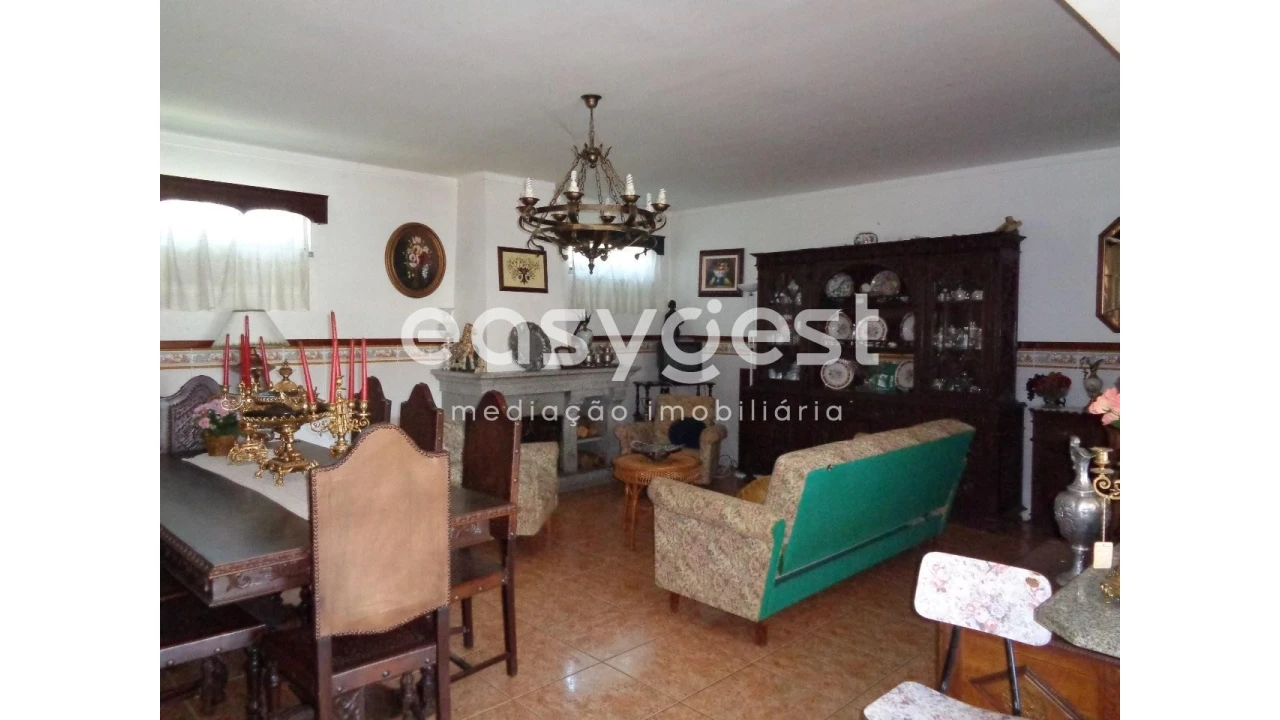 Moradia T5 para Venda em Santos Evos Foto 4