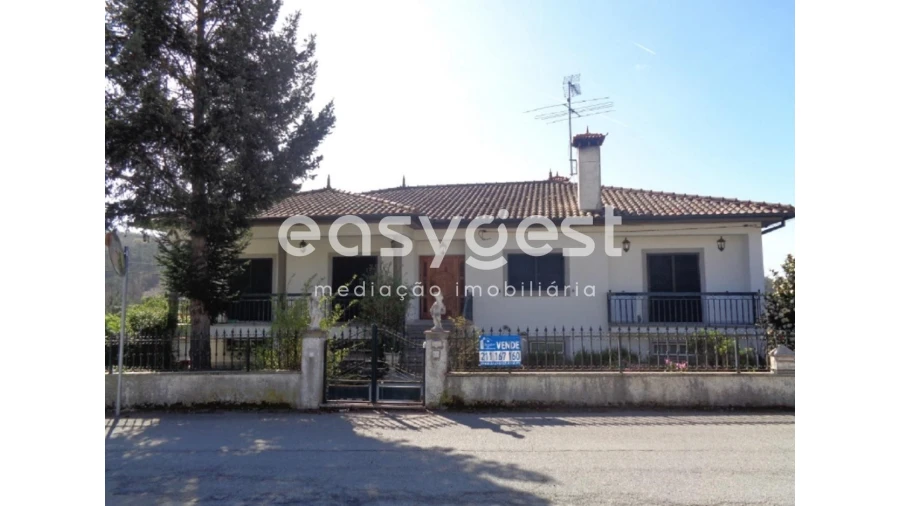 Moradia T5 para Venda em Santos Evos