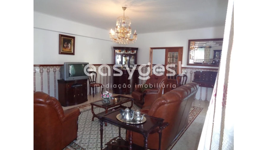 Moradia T5 para Venda em Santos Evos Foto 7