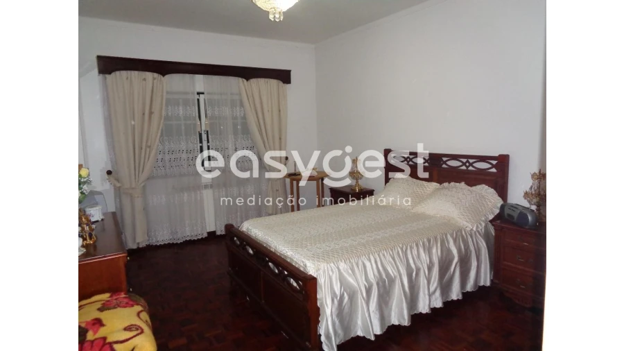 Moradia T5 para Venda em Santos Evos Foto 9