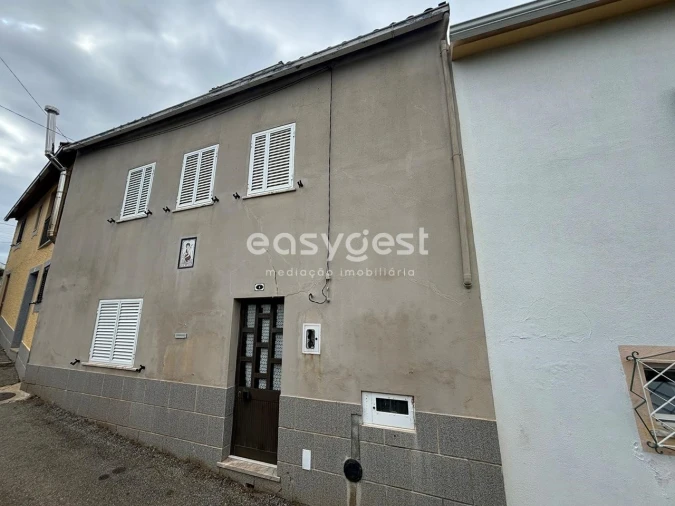 Moradia T3 para Venda em Lourosa