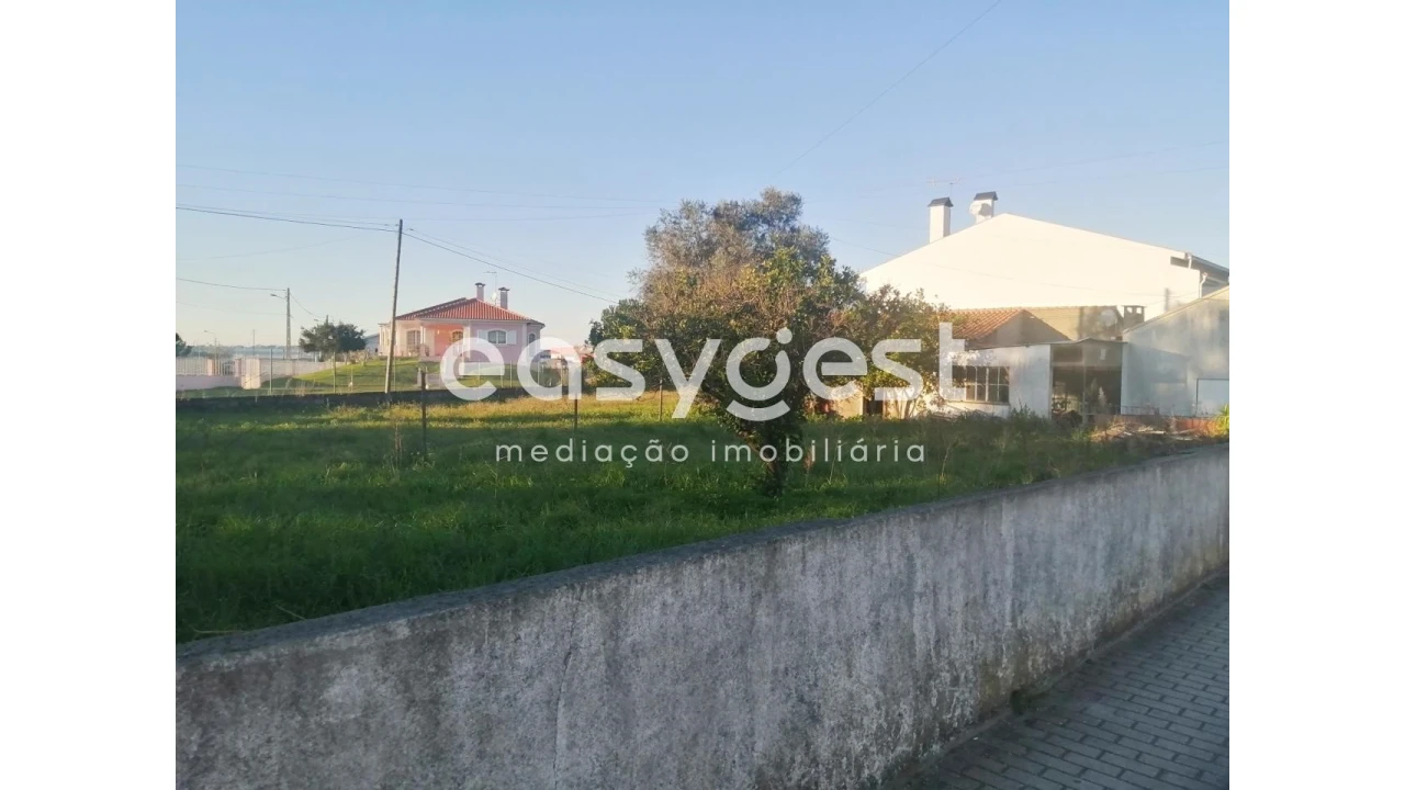 Moradia T4 para Venda em Taveiro, Ameal e Arzila Foto 11