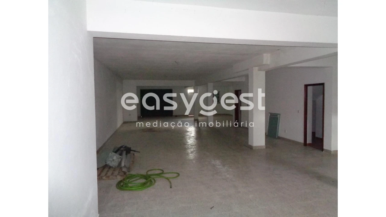 Moradia T6 para Venda em São João de Lourosa Foto 13