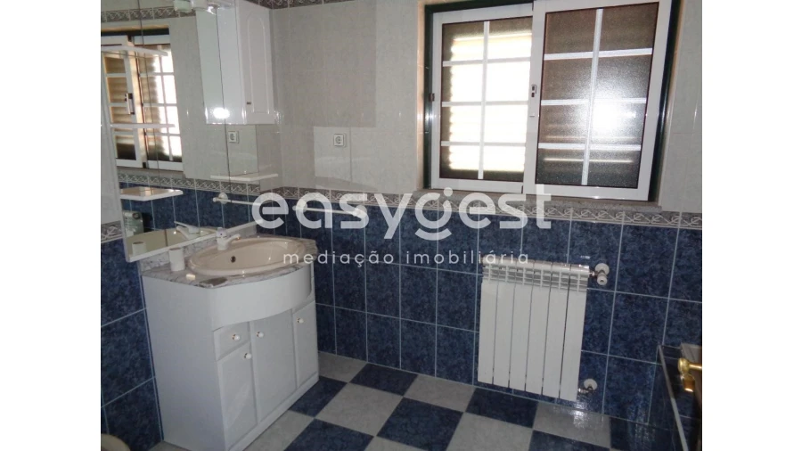 Moradia T6 para Venda em São João de Lourosa Foto 12