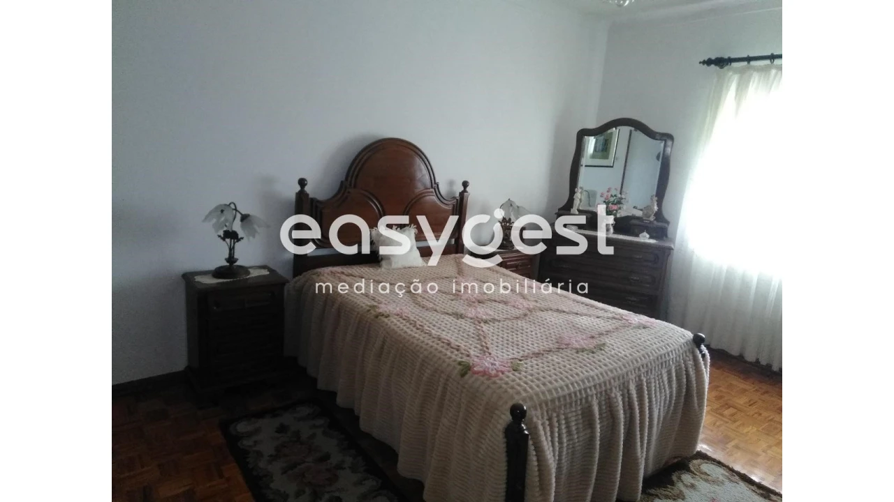 Moradia T3 para Venda em Ervedal e Vila Franca da Beira Foto 10