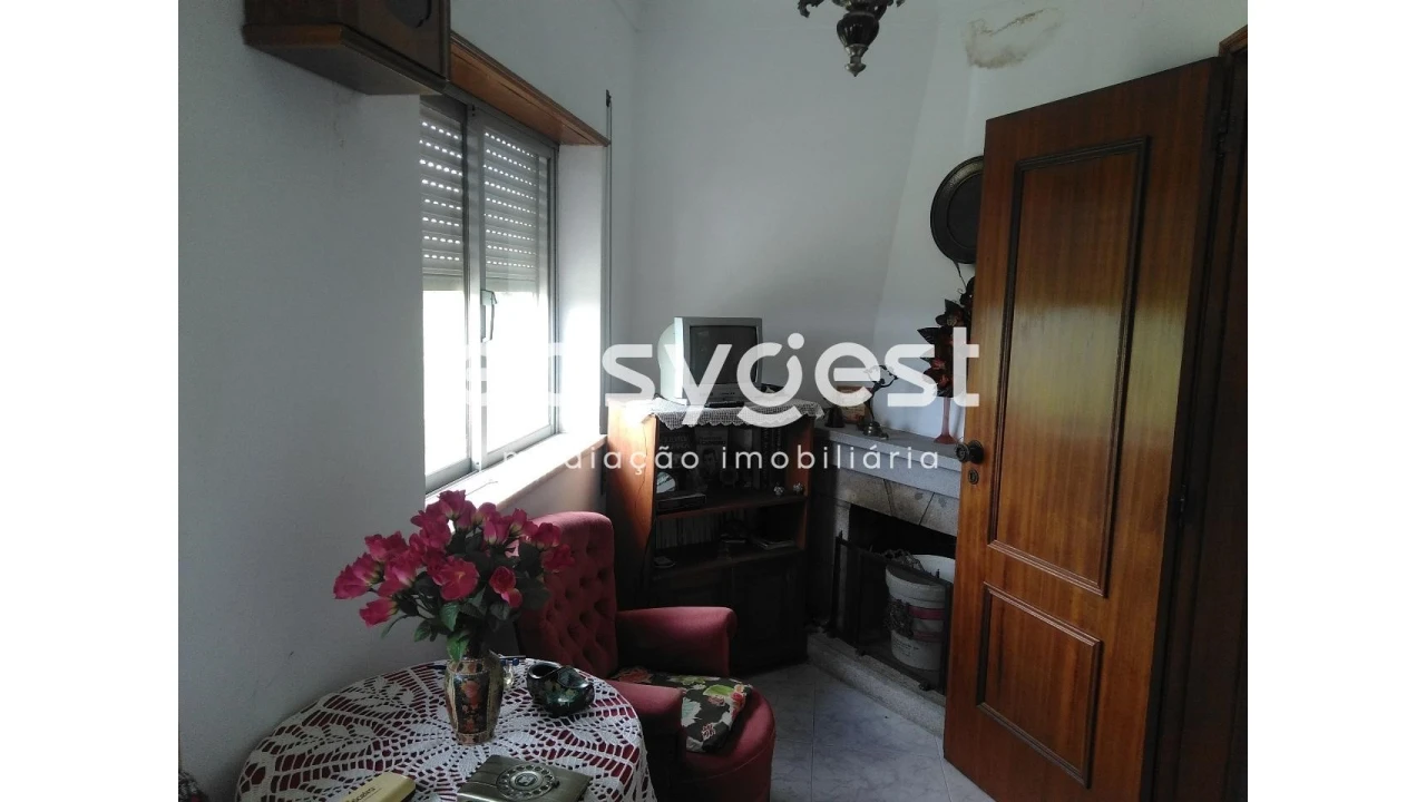 Moradia T3 para Venda em Ervedal e Vila Franca da Beira Foto 16