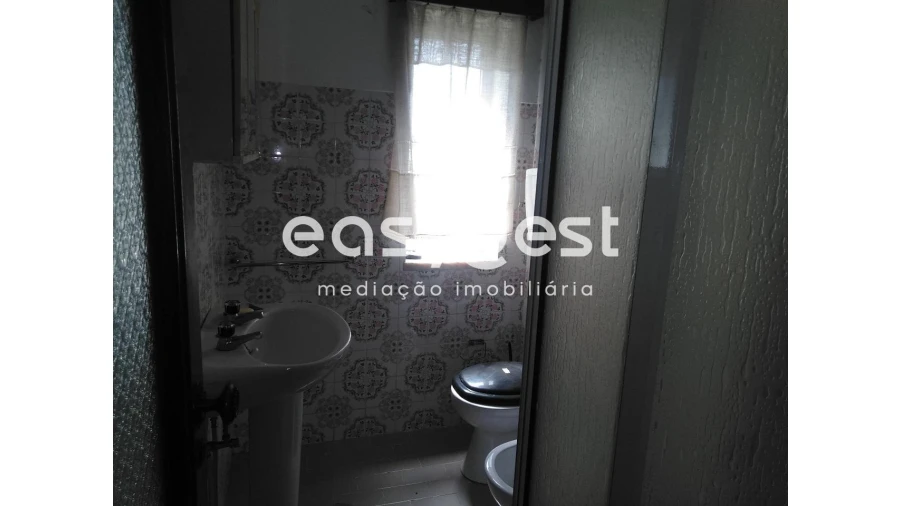 Moradia T3 para Venda em Ervedal e Vila Franca da Beira Foto 7