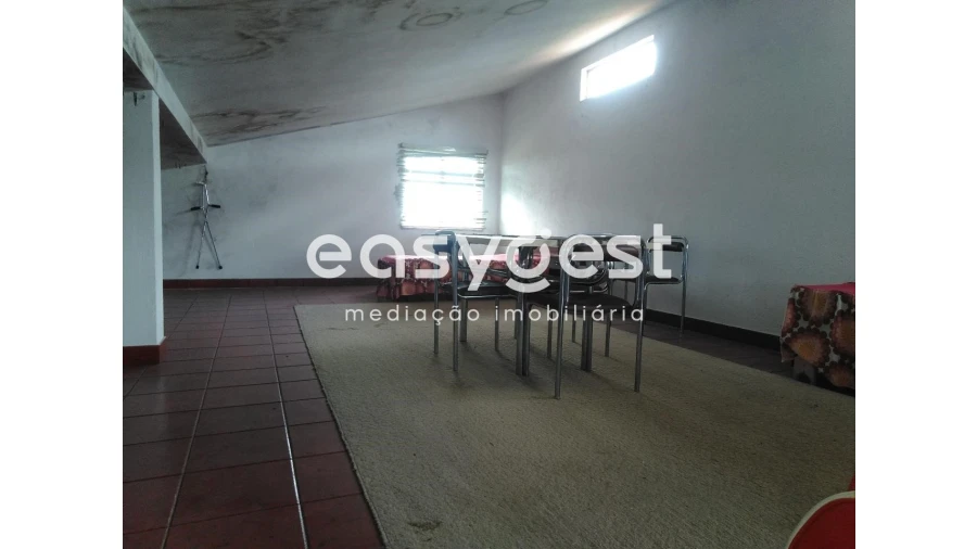 Moradia T3 para Venda em Ervedal e Vila Franca da Beira Foto 17