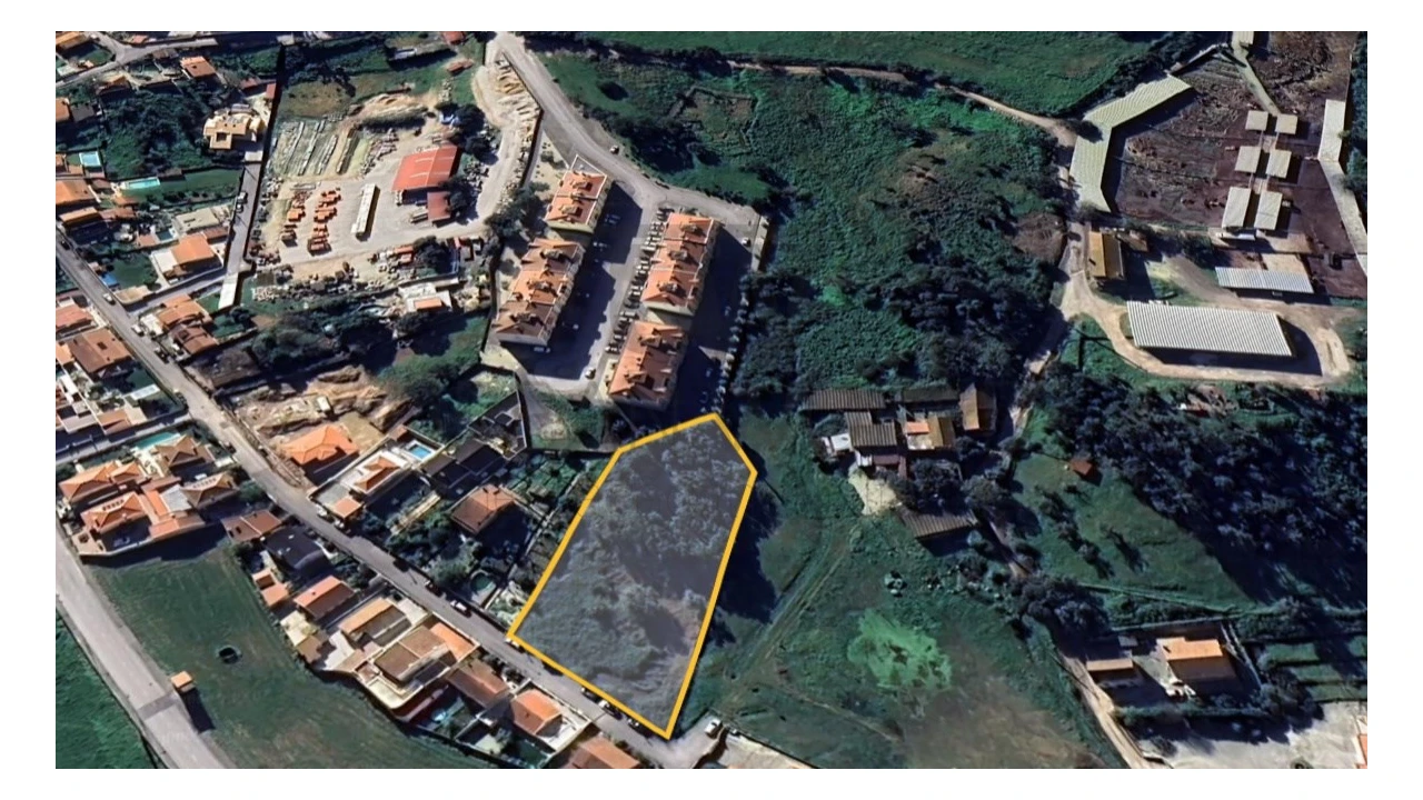 Terreno para Venda em Malveira e São Miguel de Alcainça Foto 1