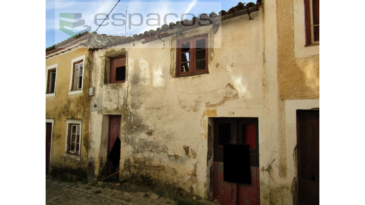 Moradia T3 para Venda em Cebolais de Cima e Retaxo Foto 1