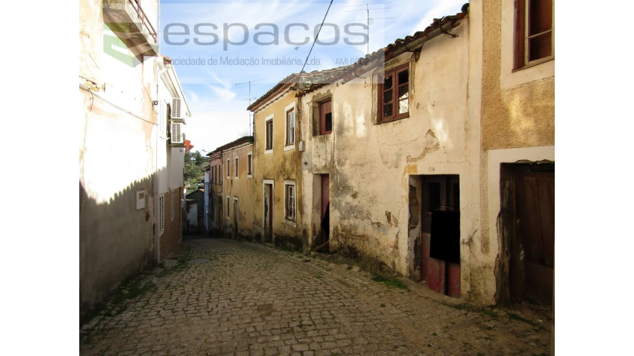 Moradia T3 para Venda em Cebolais de Cima e Retaxo Foto 2
