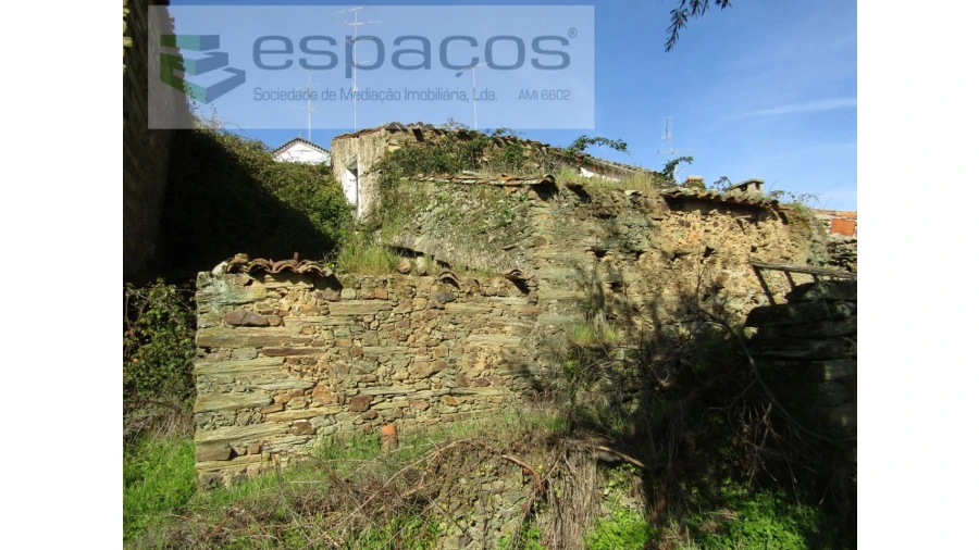 Moradia T3 para Venda em Cebolais de Cima e Retaxo Foto 6
