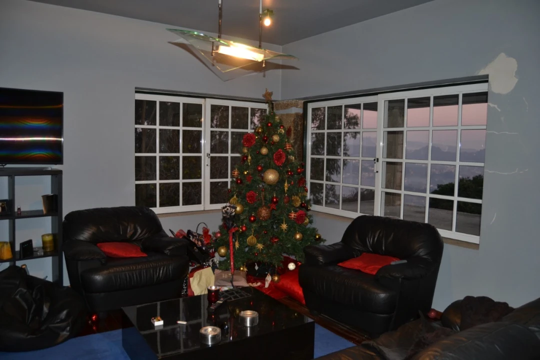 Moradia T3 para Venda em Valpedre Foto 10