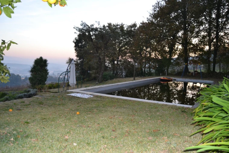 Moradia T3 para Venda em Valpedre Foto 3