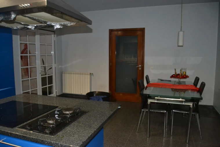 Moradia T3 para Venda em Valpedre Foto 6