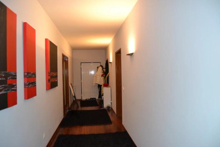 Moradia T3 para Venda em Valpedre Foto 30