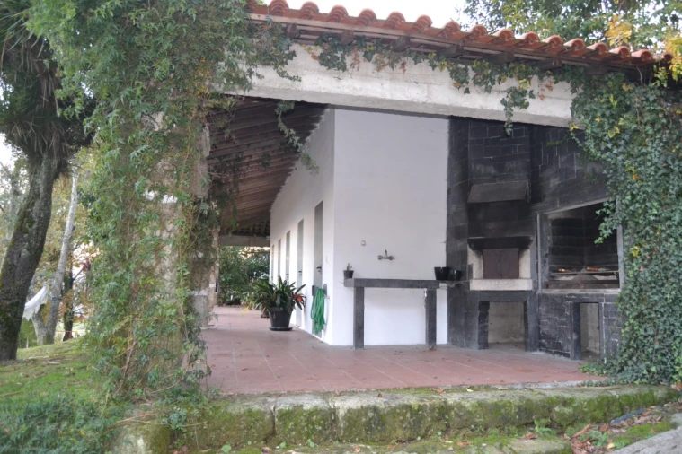 Moradia T3 para Venda em Valpedre Foto 35