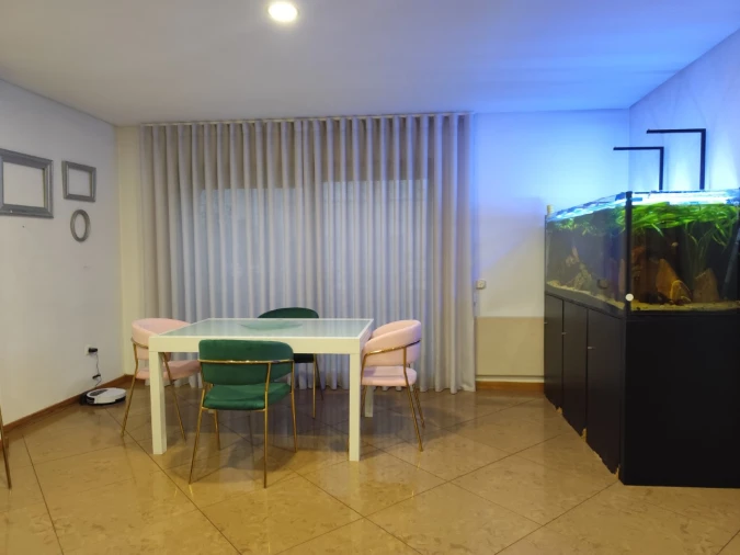 Apartamento T4 para Venda em Rio Tinto Foto 3