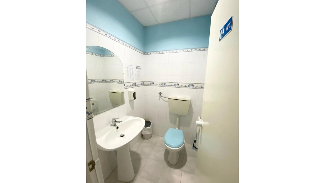 Loja para Venda em Cacém e São Marcos Foto 13