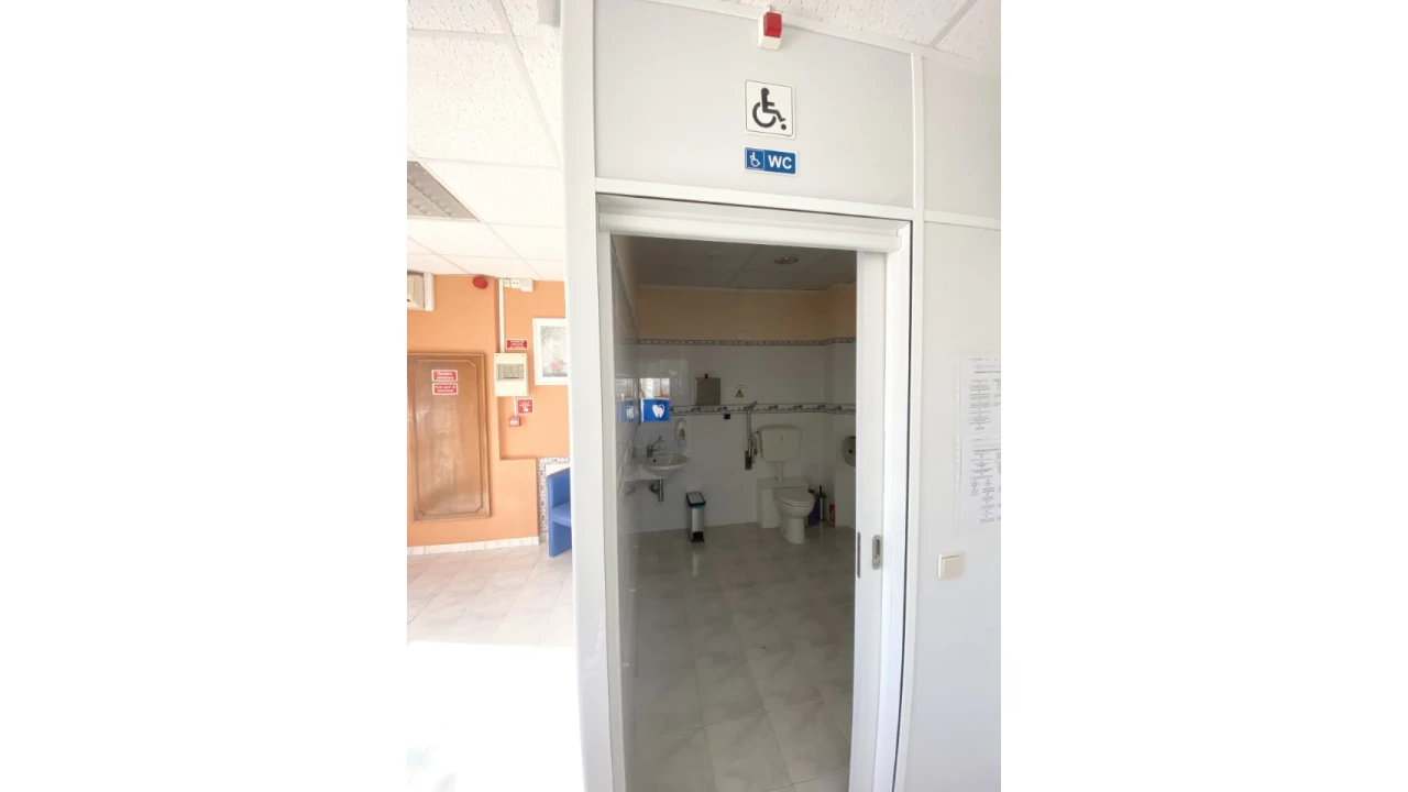 Loja para Venda em Cacém e São Marcos Foto 12