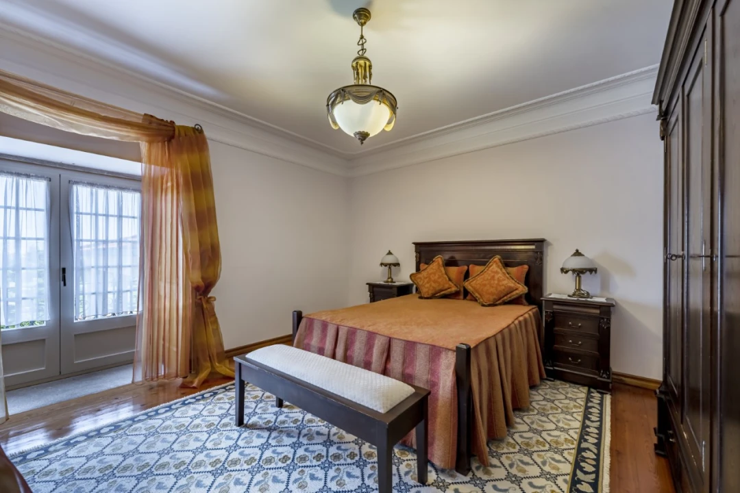 Moradia T5 para Venda em Nevogilde Foto 17