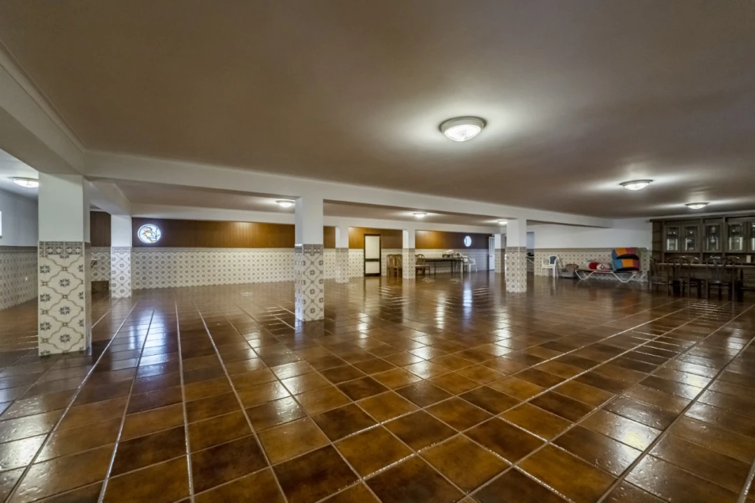 Moradia T5 para Venda em Nevogilde Foto 30