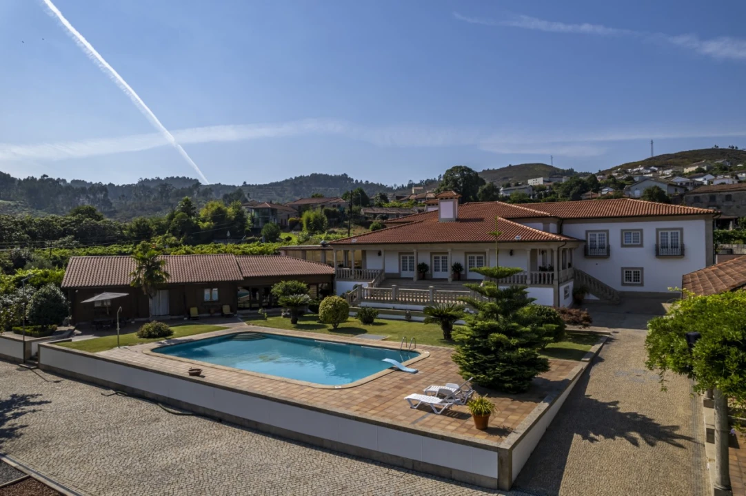 Moradia T5 para Venda em Nevogilde Foto 47