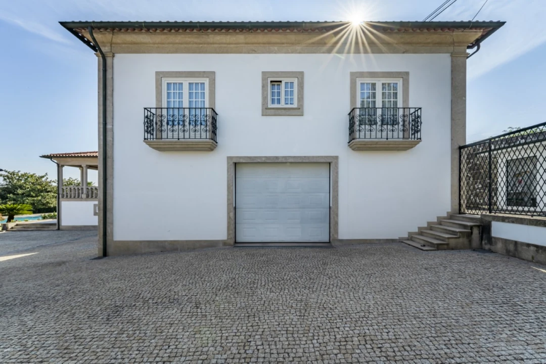 Moradia T5 para Venda em Nevogilde Foto 48