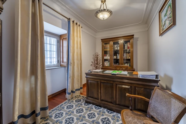 Moradia T5 para Venda em Nevogilde Foto 12